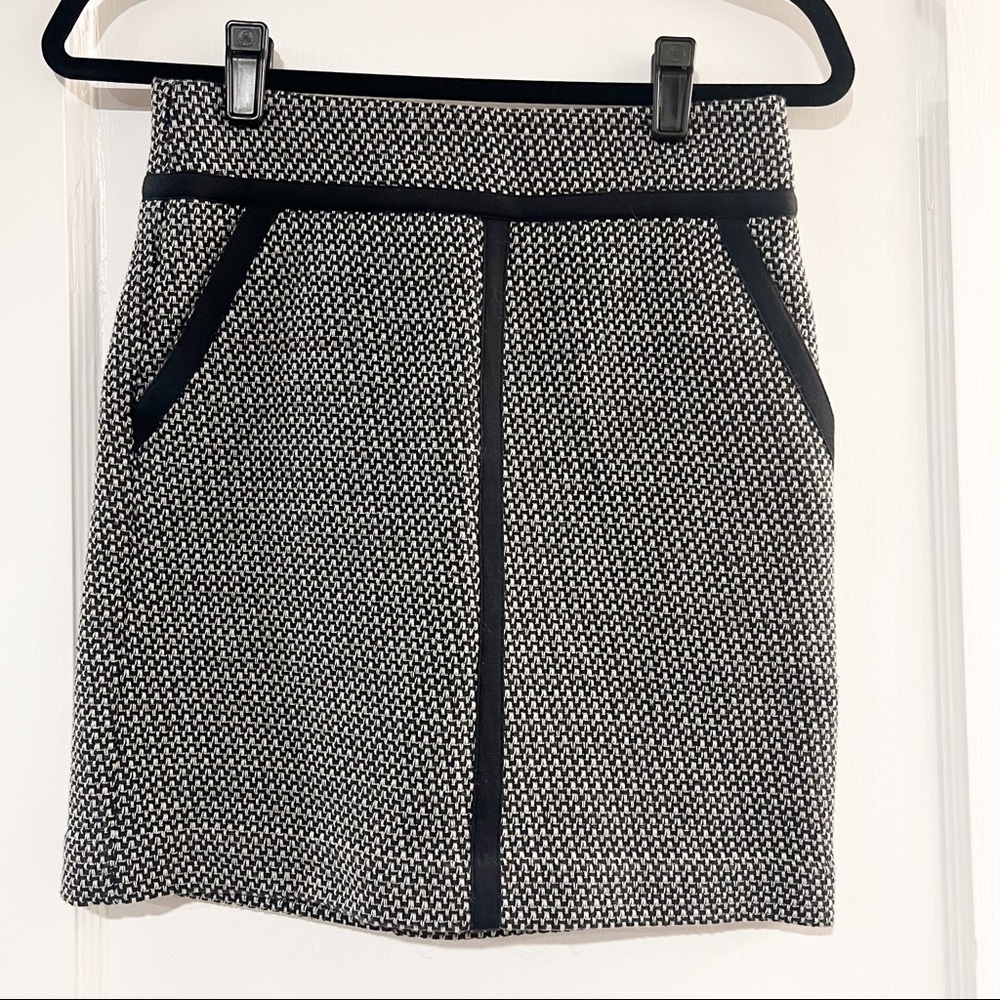 LOFT Tweed Pencil Skirt Grey Black w/ Pockets Size 00